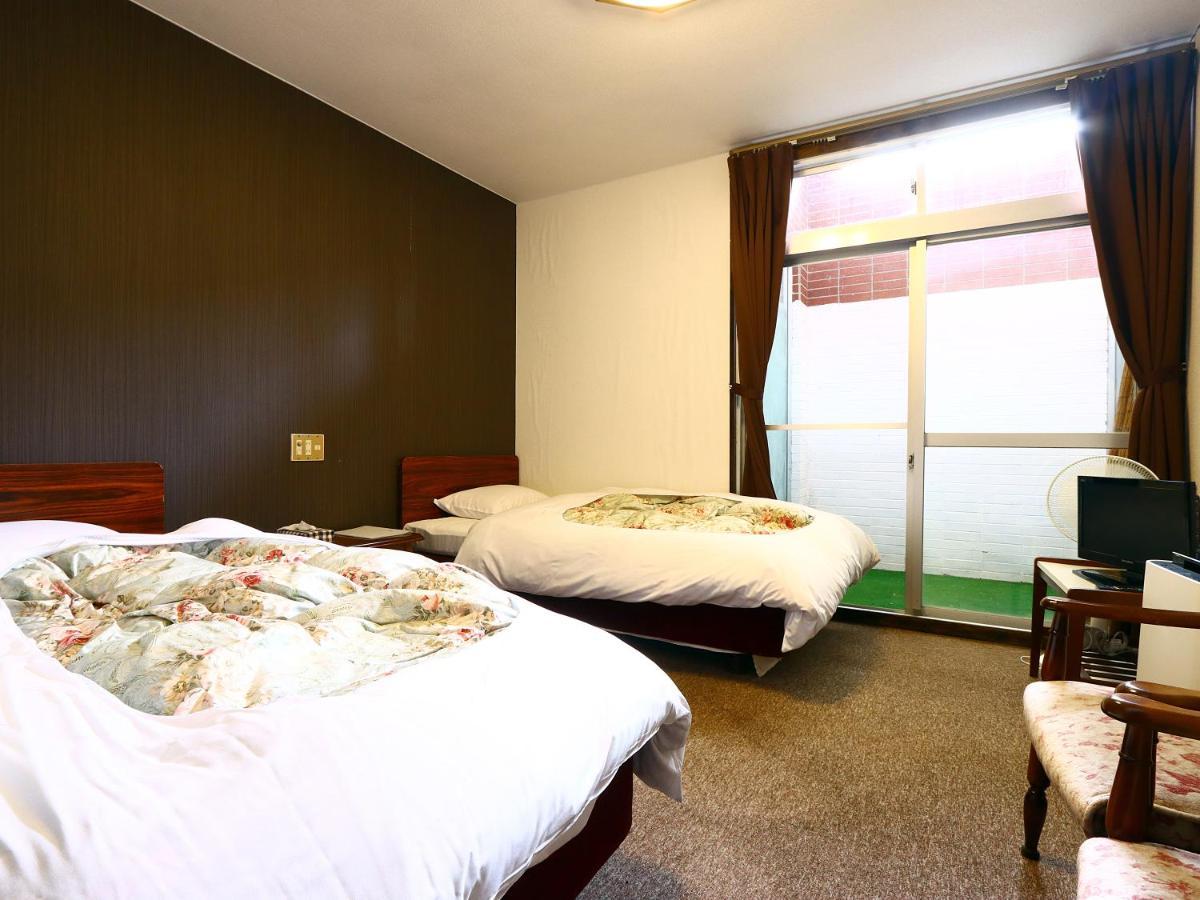 Hotel New Bernina Nagano Exterior foto